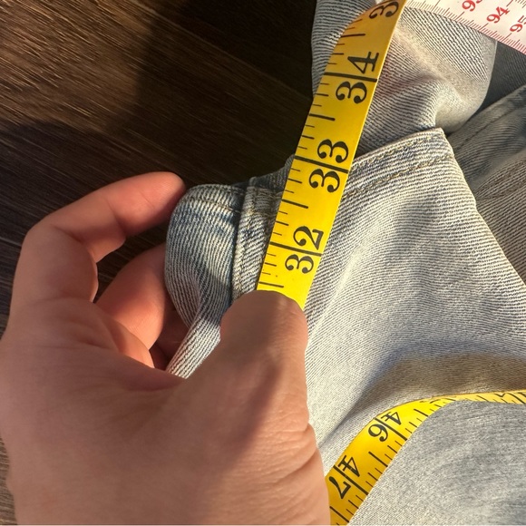 EVERLANE The Cheeky Split-Hem Jean. Size 27 - Picture 5 of 5